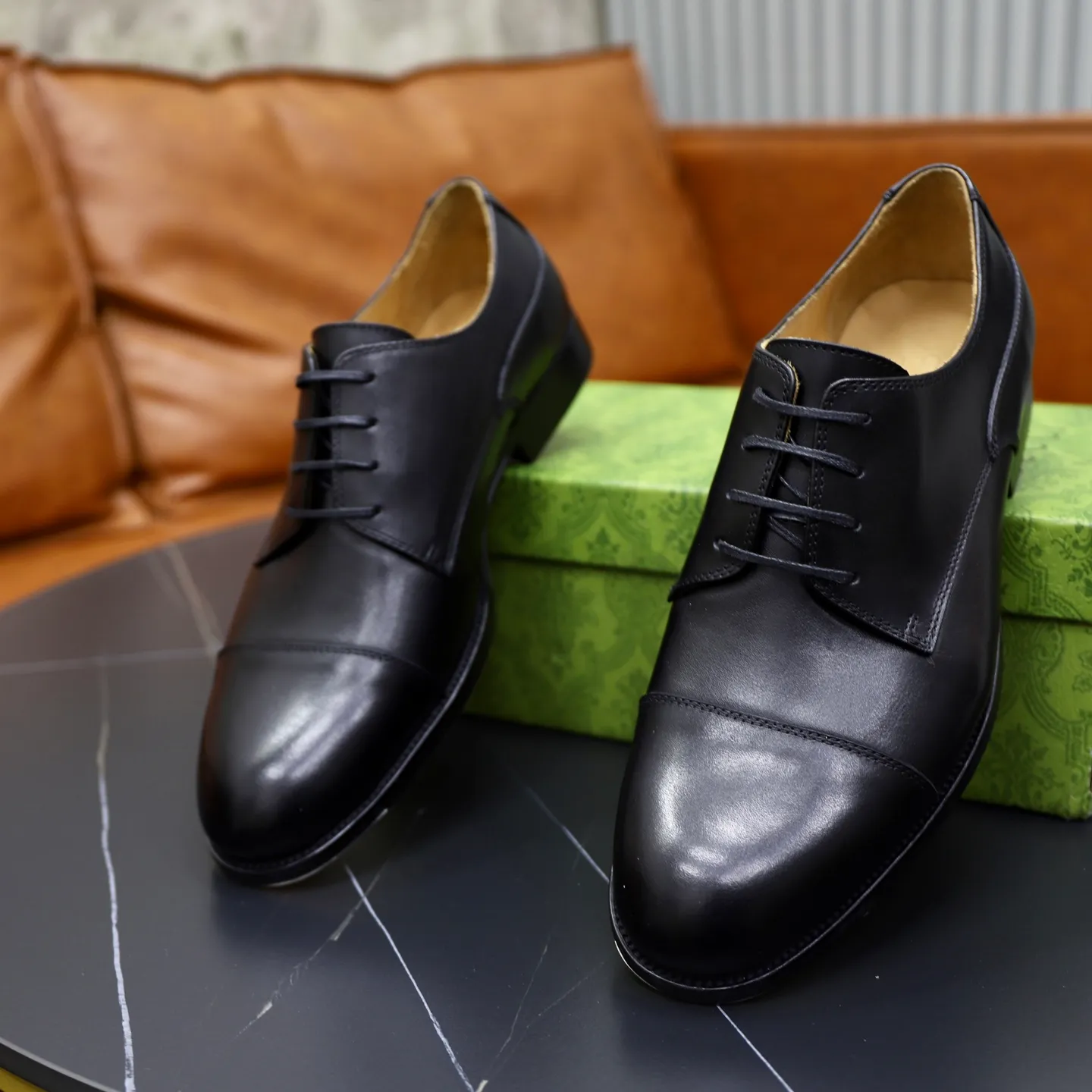 Men's shoes 💰660💰🙅‍♂️🙅‍♂️🙅‍♂️Niuli Brand: Gucci GuCCI Standard code: Men's code 39-44 (45 can be customized) Grade: Same style as the official website Original quality Material: Original cowhide surface Comfortable cowhide lining Original outsole Style category: Men's fashionable casual leather shoes Distinguished big-name luxury elements, top luxury Color: actual picture color